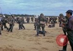 Image bataillons Marine Chu Lai Vietnam, 1965, de la seconde 36 séquences d'archives historiques vidéo 65675067659