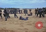 Image bataillons Marine Chu Lai Vietnam, 1965, de la seconde 42 séquences d'archives historiques vidéo 65675067659