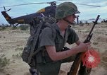 Image bataillons Marine Chu Lai Vietnam, 1965, de la seconde 18 séquences d'archives historiques vidéo 65675067660