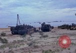 Image bataillons Marine Chu Lai Vietnam, 1965, de la seconde 16 séquences d'archives historiques vidéo 65675067663