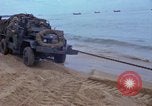 Image bataillons Marine Chu Lai Vietnam, 1965, de la seconde 13 séquences d'archives historiques vidéo 65675067664