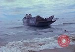 Image bataillons Marine Chu Lai Vietnam, 1965, de la seconde 43 séquences d'archives historiques vidéo 65675067664