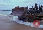 Image bataillons Marine Chu Lai Vietnam, 1965, de la seconde 61 séquences d'archives historiques vidéo 65675067664