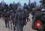 Image bataillons Marine Chu Lai Vietnam, 1965, de la seconde 27 séquences d'archives historiques vidéo 65675067665