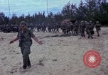 Image bataillons Marine Chu Lai Vietnam, 1965, de la seconde 34 séquences d'archives historiques vidéo 65675067665