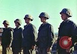 Image des officiers de marine marchande Corée, 1951, de la seconde 32 séquences d'archives historiques vidéo 65675067666