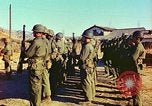 Image des officiers de marine marchande Corée, 1951, de la seconde 38 séquences d'archives historiques vidéo 65675067666