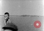 Standbild Landing Craft Infanterie Pazifik, 1945, aus Sekunde 10 historischem Filmmaterial Videoclip 65675067685