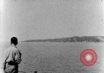 Standbild Landing Craft Infanterie Pazifik, 1945, aus Sekunde 15 historischem Filmmaterial Videoclip 65675067685