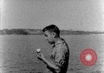 Standbild Landing Craft Infanterie Pazifik, 1945, aus Sekunde 20 historischem Filmmaterial Videoclip 65675067685