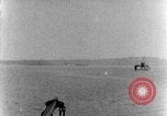 Standbild Landing Craft Infanterie Pazifik, 1945, aus Sekunde 30 historischem Filmmaterial Videoclip 65675067685