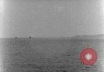 Standbild Landing Craft Infanterie Pazifik, 1945, aus Sekunde 38 historischem Filmmaterial Videoclip 65675067685