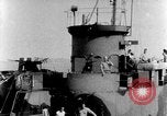 Standbild Landing Craft Infanterie Pazifik, 1945, aus Sekunde 46 historischem Filmmaterial Videoclip 65675067685