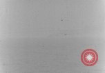 Standbild Landing Craft Infanterie Pazifik, 1945, aus Sekunde 6 historischem Filmmaterial Videoclip 65675067686