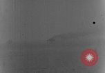 Standbild Landing Craft Infanterie Pazifik, 1945, aus Sekunde 14 historischem Filmmaterial Videoclip 65675067686