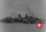 Standbild Landing Craft Infanterie Pazifik, 1945, aus Sekunde 27 historischem Filmmaterial Videoclip 65675067686