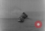 Standbild Landing Craft Infanterie Pazifik, 1945, aus Sekunde 32 historischem Filmmaterial Videoclip 65675067686