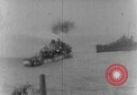 Standbild Landing Craft Infanterie Pazifik, 1945, aus Sekunde 42 historischem Filmmaterial Videoclip 65675067686