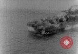 Standbild Landing Craft Infanterie Pazifik, 1945, aus Sekunde 57 historischem Filmmaterial Videoclip 65675067686