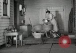 Standbild Bauernhof der Familie Saint Clairsville Ohio USA, 1940, aus Sekunde 18 historischem Filmmaterial Videoclip 65675067687