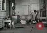 Standbild Bauernhof der Familie Saint Clairsville Ohio USA, 1940, aus Sekunde 21 historischem Filmmaterial Videoclip 65675067687