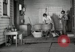 Standbild Bauernhof der Familie Saint Clairsville Ohio USA, 1940, aus Sekunde 23 historischem Filmmaterial Videoclip 65675067687