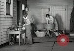 Standbild Bauernhof der Familie Saint Clairsville Ohio USA, 1940, aus Sekunde 30 historischem Filmmaterial Videoclip 65675067687