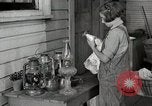 Standbild Bauernhof der Familie Saint Clairsville Ohio USA, 1940, aus Sekunde 47 historischem Filmmaterial Videoclip 65675067687