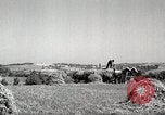 Standbild Bauernhof der Familie Saint Clairsville Ohio USA, 1940, aus Sekunde 16 historischem Filmmaterial Videoclip 65675067688