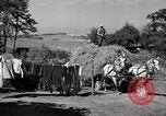 Standbild Bauernhof der Familie Saint Clairsville Ohio USA, 1940, aus Sekunde 43 historischem Filmmaterial Videoclip 65675067689