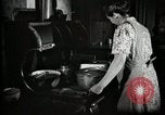Standbild Bauernhof der Familie Saint Clairsville Ohio USA, 1940, aus Sekunde 47 historischem Filmmaterial Videoclip 65675067690