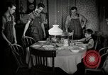 Standbild Bauernhof der Familie Saint Clairsville Ohio USA, 1940, aus Sekunde 56 historischem Filmmaterial Videoclip 65675067690
