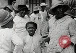 Standbild Einwohner von Trinidad Trinidad, 1936, aus Sekunde 14 historischem Filmmaterial Videoclip 65675067691