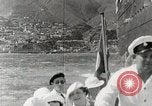 Standbild Touristen verlassen Schiff mit dem Motorboot zu besuchen Vargas Venezuela, 1936, aus Sekunde 19 historischem Filmmaterial Videoclip 65675067694
