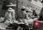 Image personnes shopping Kingston Jamaïque, 1936, de la seconde 25 séquences d'archives historiques vidéo 65675067699