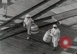 Image personnes shopping Kingston Jamaïque, 1936, de la seconde 50 séquences d'archives historiques vidéo 65675067699
