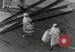 Image personnes shopping Kingston Jamaïque, 1936, de la seconde 51 séquences d'archives historiques vidéo 65675067699