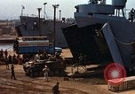 Standbild USS Meeker County Da Nang Vietnam, 1969, aus Sekunde 24 historischem Filmmaterial Videoclip 65675067702