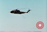 Image ancre flottante et système de récupération pour BQM-34 Firebee bourdon California United States USA, 1971, de la seconde 9 séquences d'archives historiques vidéo 65675067708