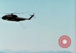 Image ancre flottante et système de récupération pour BQM-34 Firebee bourdon California United States USA, 1971, de la seconde 13 séquences d'archives historiques vidéo 65675067708