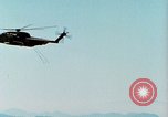 Image ancre flottante et système de récupération pour BQM-34 Firebee bourdon California United States USA, 1971, de la seconde 14 séquences d'archives historiques vidéo 65675067708