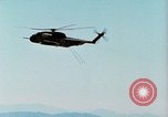 Image ancre flottante et système de récupération pour BQM-34 Firebee bourdon California United States USA, 1971, de la seconde 19 séquences d'archives historiques vidéo 65675067708