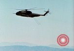 Image ancre flottante et système de récupération pour BQM-34 Firebee bourdon California United States USA, 1971, de la seconde 20 séquences d'archives historiques vidéo 65675067708