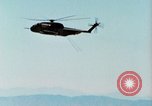 Image ancre flottante et système de récupération pour BQM-34 Firebee bourdon California United States USA, 1971, de la seconde 21 séquences d'archives historiques vidéo 65675067708