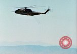 Image ancre flottante et système de récupération pour BQM-34 Firebee bourdon California United States USA, 1971, de la seconde 23 séquences d'archives historiques vidéo 65675067708