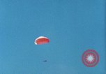 Image ancre flottante et système de récupération pour BQM-34 Firebee bourdon California United States USA, 1971, de la seconde 40 séquences d'archives historiques vidéo 65675067708