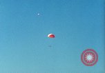 Image ancre flottante et système de récupération pour BQM-34 Firebee bourdon California United States USA, 1971, de la seconde 50 séquences d'archives historiques vidéo 65675067708