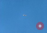 Immagine di BQM-34 F Firebee drone catturati in midair da CH-3 elicottero California United States USA, 1971, secondo 31 filmato di repertorio 65675067711