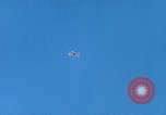 Immagine di BQM-34 F Firebee drone catturati in midair da CH-3 elicottero California United States USA, 1971, secondo 34 filmato di repertorio 65675067711