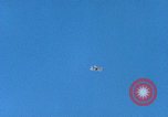 Immagine di BQM-34 F Firebee drone catturati in midair da CH-3 elicottero California United States USA, 1971, secondo 35 filmato di repertorio 65675067711